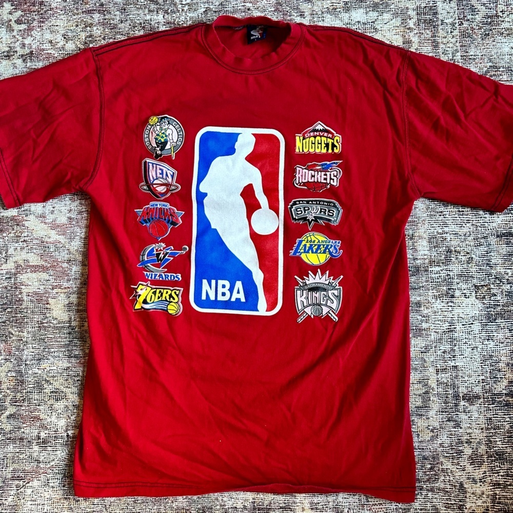 NBA Graphic T-Shirt in Red
